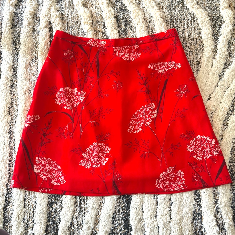 Wilfred | RENEE Floral Mini Skirt - Cherry Red / Birch
